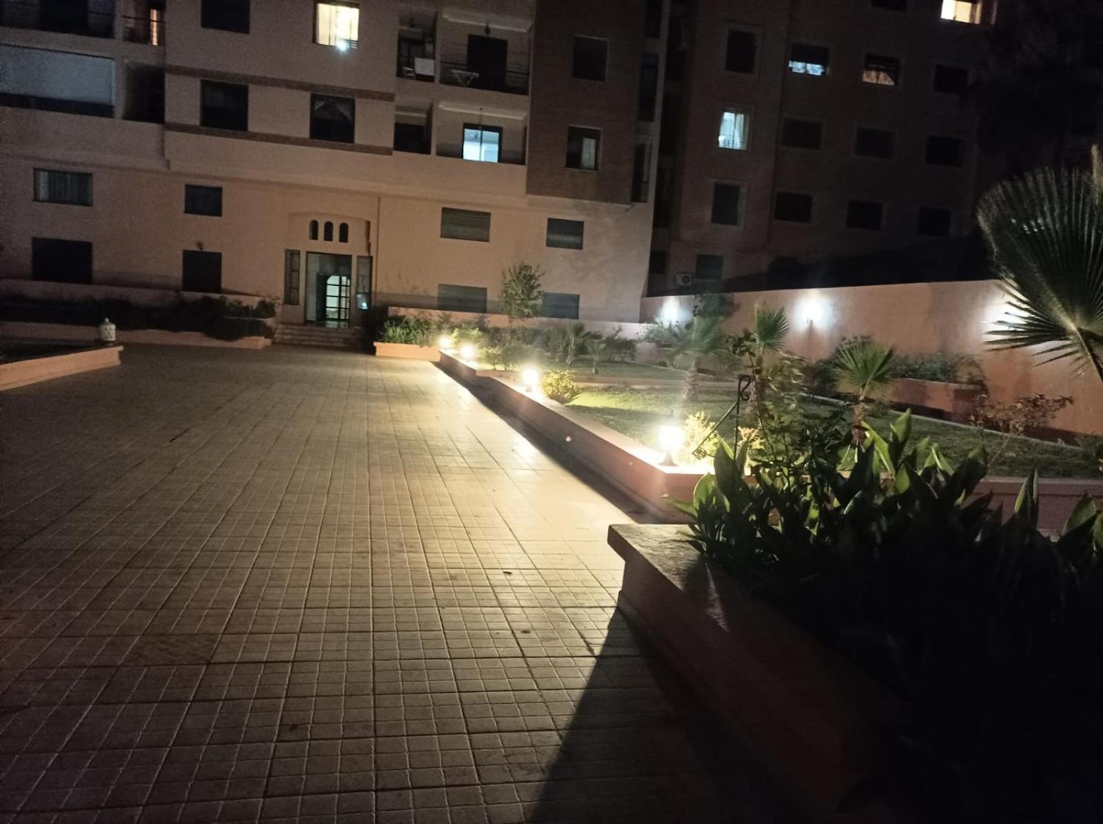 Appartement Haut Standing Vu Piscine Marrakesh Exterior photo