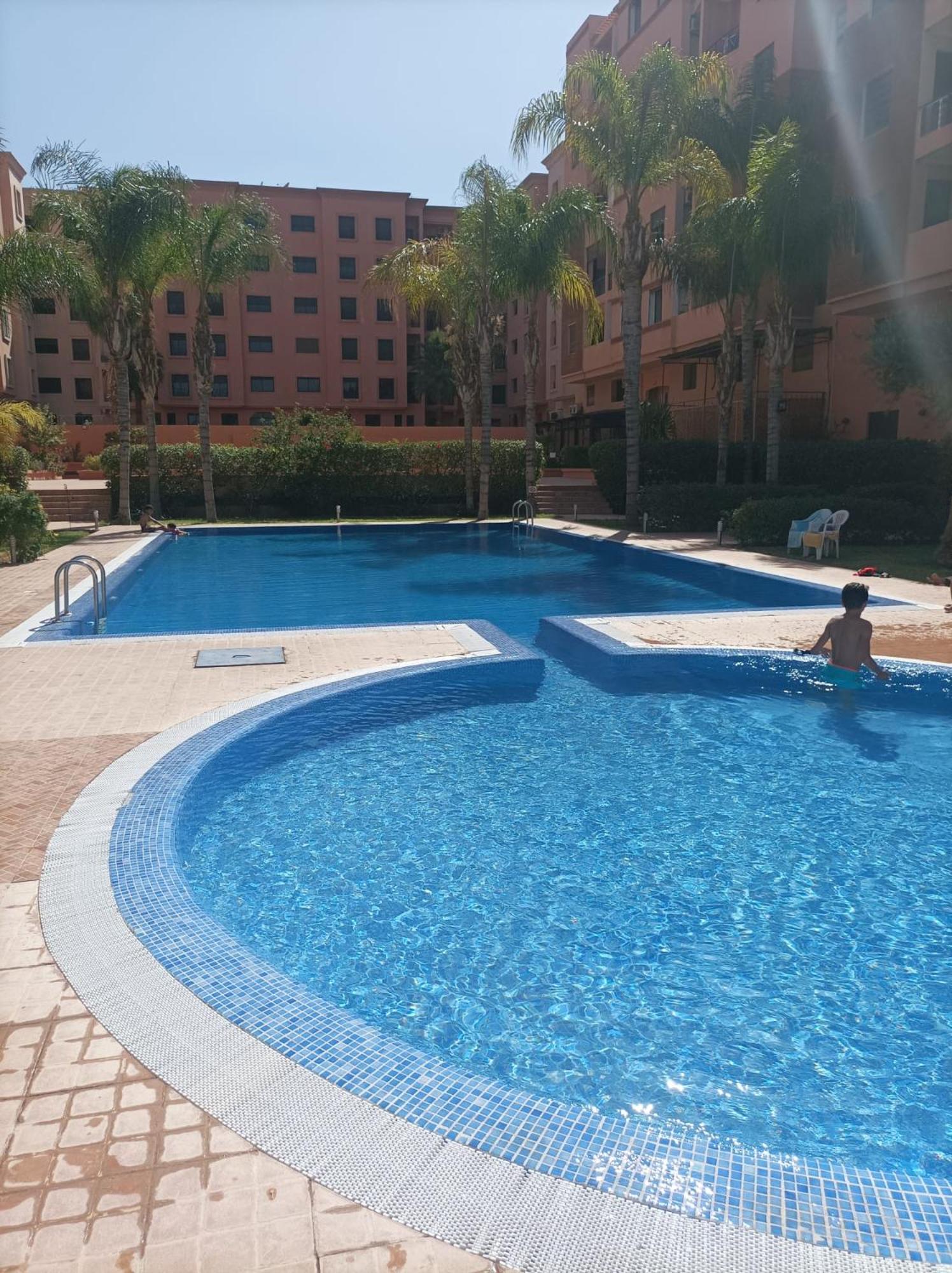 Appartement Haut Standing Vu Piscine Marrakesh Exterior photo