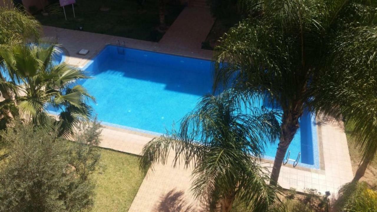 Appartement Haut Standing Vu Piscine Marrakesh Exterior photo